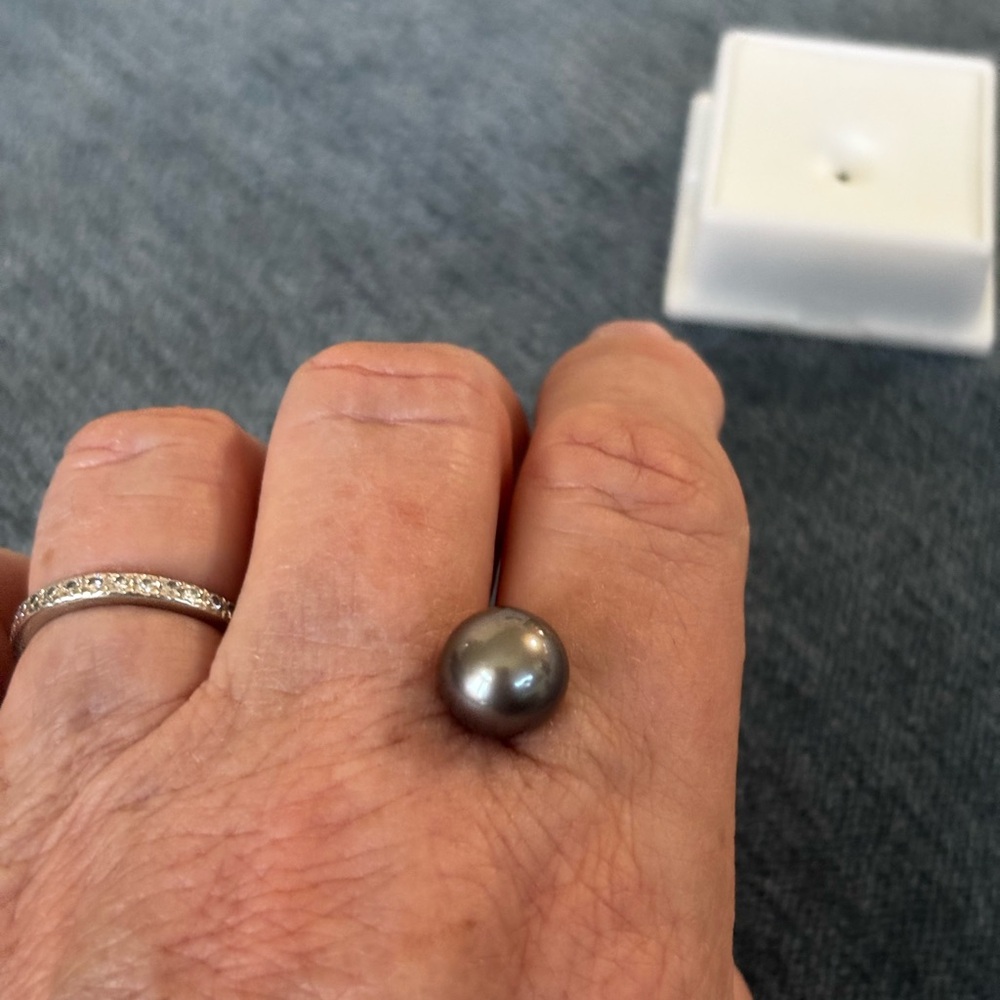 10.5MM Tahitian Black Pearl